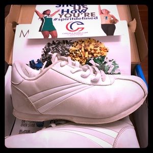Cheerleading / Tumbling Shoes